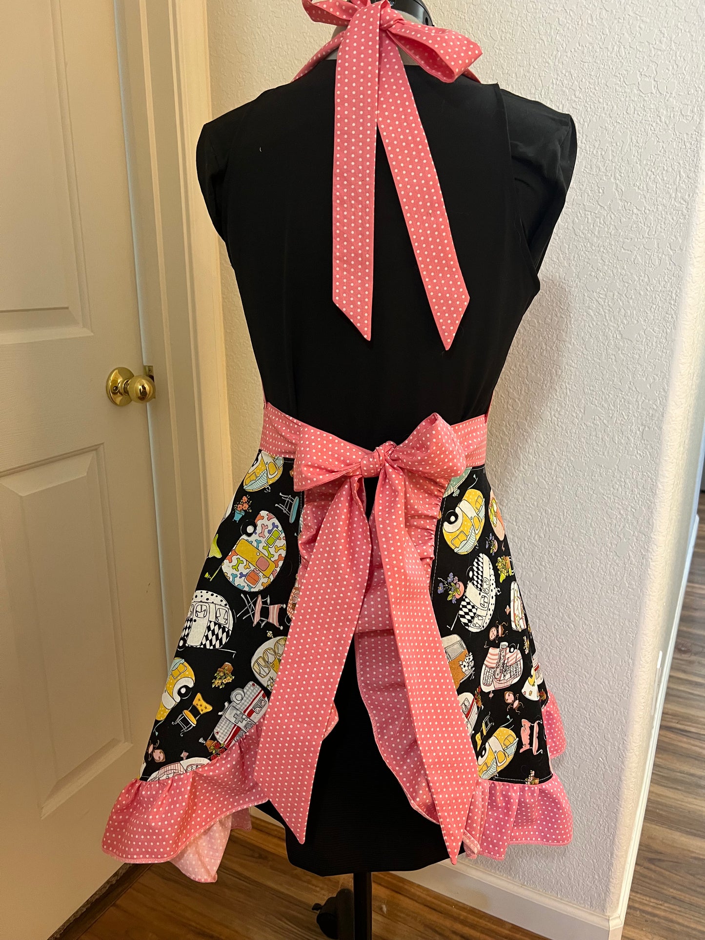 Vintage Inspired Apron - Tossed Campers